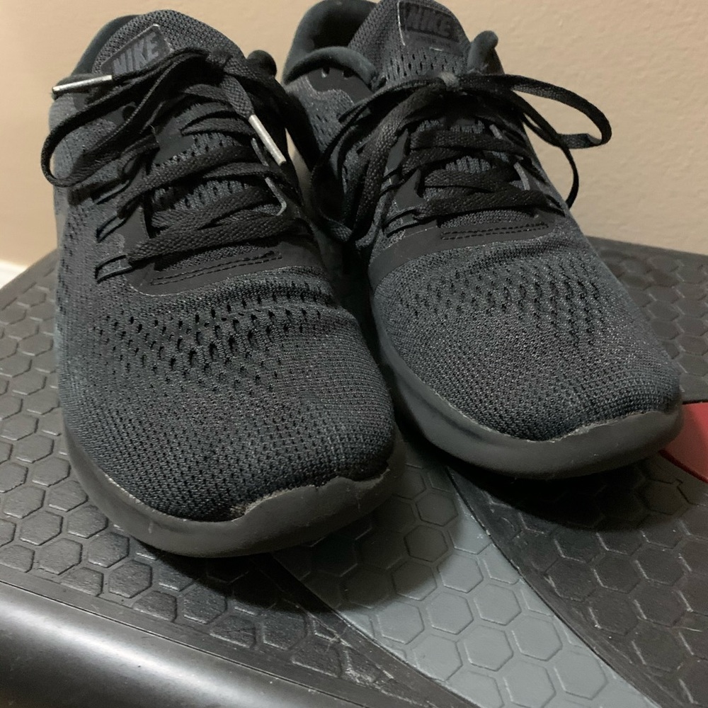 Nike women’s shoe